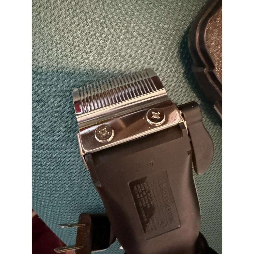 ConAir Electric Hair Clipper Model HC111R With Accessories Adjustable Power